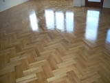 Цикли и Лакира паркет и дюшеме